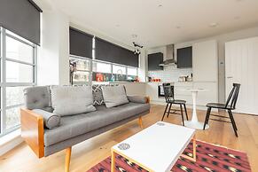 Central and Bright 1 Bedroom Flat - Peckham