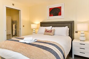 Just Stay Wales - Waterfront Townhouse