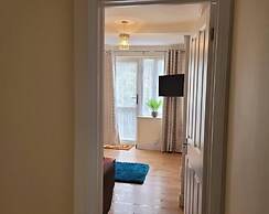 Cozy Central One Bedroom Flat