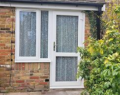 Cozy Central One Bedroom Flat