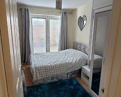 Cozy Central One Bedroom Flat