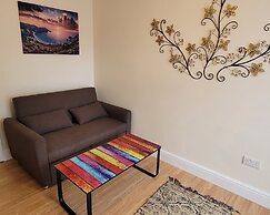 Cozy Central One Bedroom Flat