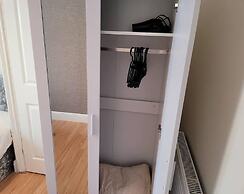 Cozy Central One Bedroom Flat