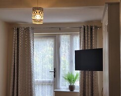 Cozy Central One Bedroom Flat