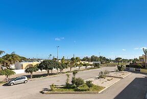 3198 Marajò House by Barbarhouse