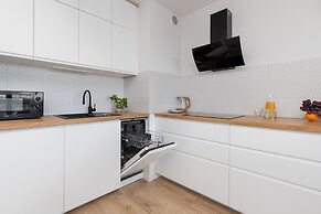 Osiedle Latarnikow Apartment by Renters