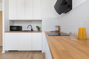 Osiedle Latarnikow Apartment by Renters