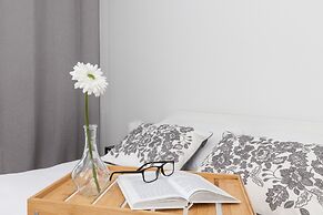 Osiedle Latarnikow Apartment by Renters