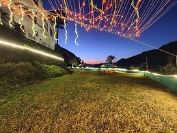 Hotel Burans And Restaurant