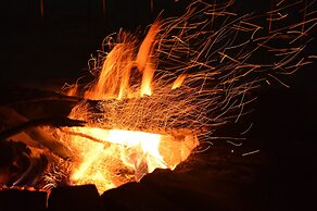 Hotel Burans And Restaurant