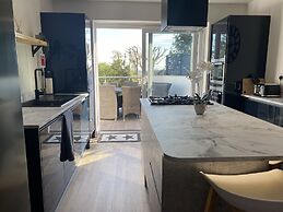 Willows Worthing 4 bed With ev Charger & sea Views