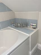 Willows Worthing 4 bed With ev Charger & sea Views