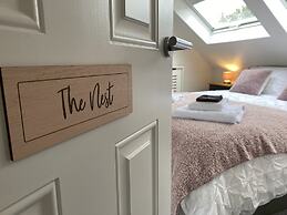 Willows Worthing 4 bed With ev Charger & sea Views