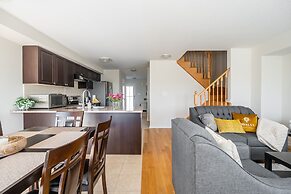 New 3BR Townhouse, Minutes to Niagara Falls and Brock University by GL