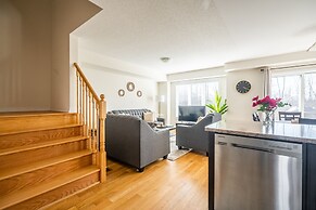 New 3BR Townhouse, Minutes to Niagara Falls and Brock University by GL