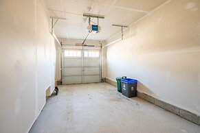 New 3BR Townhouse, Minutes to Niagara Falls and Brock University by GL