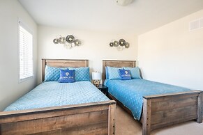 New 3BR Townhouse, Minutes to Niagara Falls and Brock University by GL