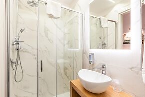 Cavour Luxury Rooms - LR Collection