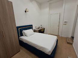 Cavour Luxury Rooms - LR Collection