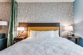 Home2 Suites by Hilton Dallas Medical District Lovefield