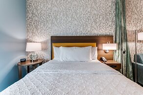 Home2 Suites by Hilton Dallas Medical District Lovefield