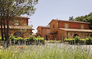 Residence con piscina a Monteverdi