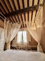 Residence con piscina a Monteverdi