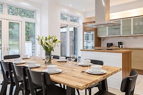 Pillo Rooms - 4BR House near Heaton Park