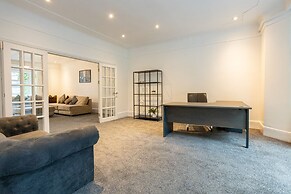 Pillo Rooms - 4BR House near Heaton Park