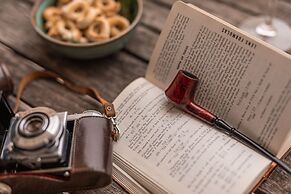 Villa V - Epoca Collection