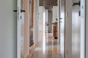 Villa V - Epoca Collection