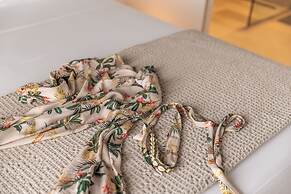 Villa V - Epoca Collection