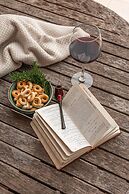 Villa V - Epoca Collection