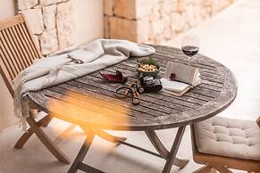 Villa V - Epoca Collection