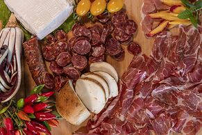 Villa V - Epoca Collection