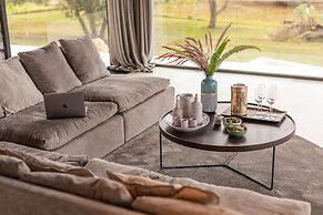 Villa V - Epoca Collection