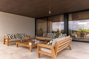 Villa V - Epoca Collection