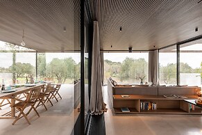 Villa V - Epoca Collection