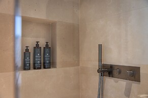 Villa V - Epoca Collection