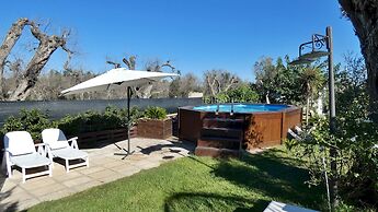 Villa Piana - Con Piscina ed Ampio Giardino Privato