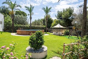 Villa Machri - Con Piscina Privata E Ampio Giardino Vicina Al Mare