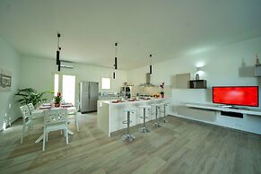 Villa Gargasole - Eleganza e Comfort con Piscina Privata