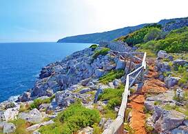 Villa Gargasole - Eleganza e Comfort con Piscina Privata