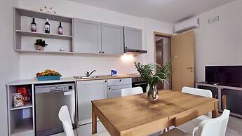 Residenza Arcangela - 4 Alloggi con 2 Piscine Private nel Salento - Fi