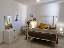 Residenza Arcangela - 4 Alloggi con 2 Piscine Private nel Salento - Fi