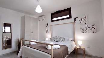 Residenza Arcangela - 4 Alloggi con 2 Piscine Private nel Salento - Fi