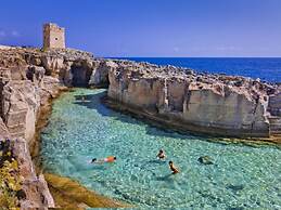 Villa Adria - Piscina Privata con Terrazza Vista Mare Circondata da Ul