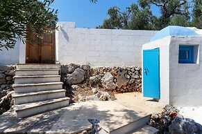 Villa Adria - Piscina Privata con Terrazza Vista Mare Circondata da Ul