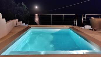 Villa Adria - Piscina Privata con Terrazza Vista Mare Circondata da Ul