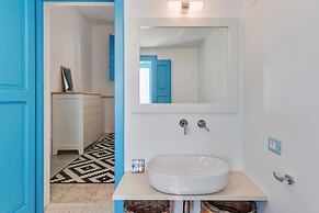 Villa Adria - Piscina Privata con Terrazza Vista Mare Circondata da Ul